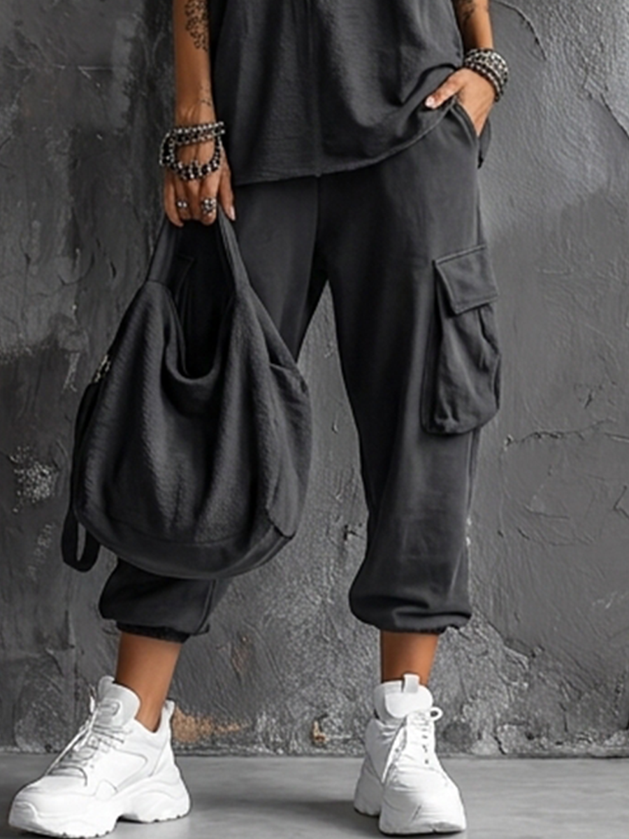 Patricia | Conjunto de Top sin Mangas y Pantalón Jogger Cargo