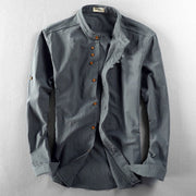 Gris oscuro