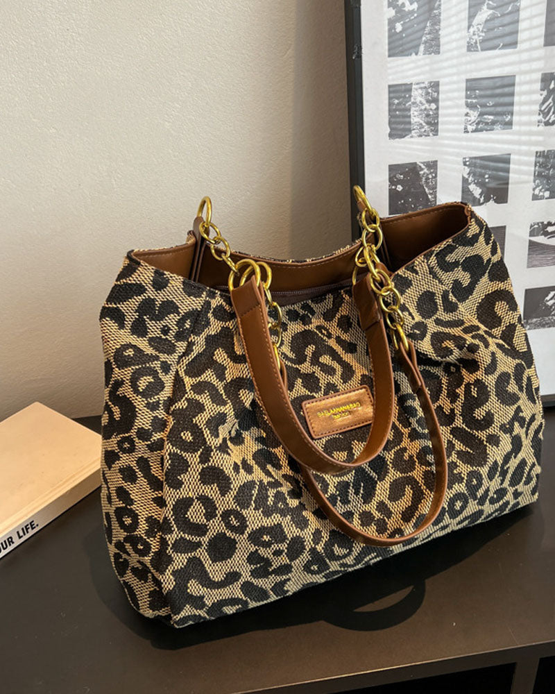 Bolso de hombro con estampado de leopardo