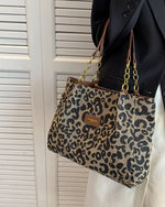 Bolso de hombro con estampado de leopardo