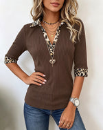 Blusa informal con solapas y estampado de leopardo