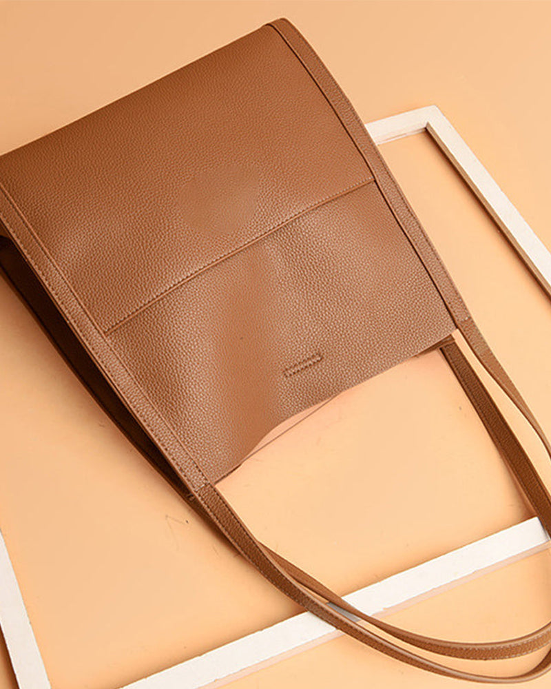 Simple solid-colored crossbody bag