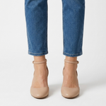 Alicia | Zapatos de salón con tira en tono plateado