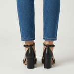 Alicia | Zapatos de salón con tira en tono plateado