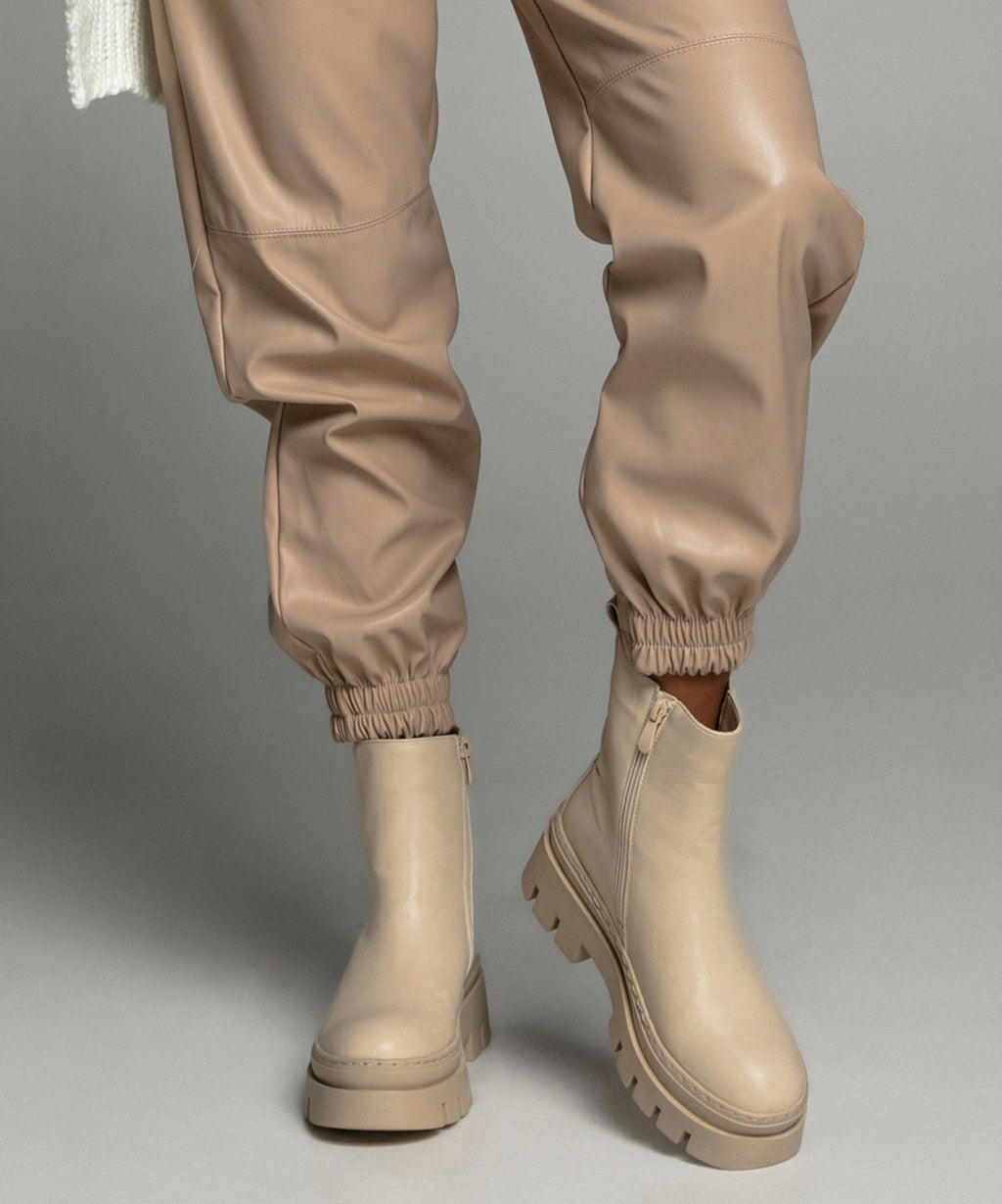 Nora | Botines Chelsea Cortos Beige