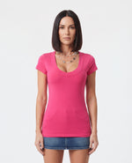 Camiseta lisa de escote en V profundo