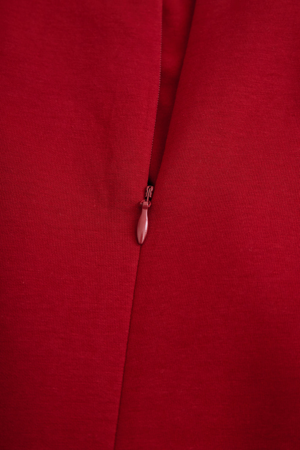 Cayetana | Vestido Midi sin Mangas Burdeos