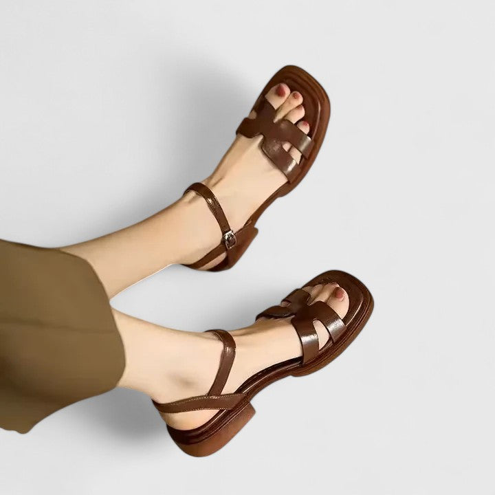 Delia | Sandalias Planas Sofisticadas