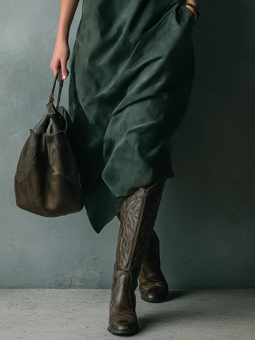 Jara | Vestido Midi Verde Holgado de Ante con Solapa y Manga Larga