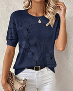 Blusa estampada de manga corta y cuello redondo