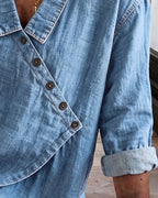 Long-sleeved plain blouse with a collar and diagonal buttons
