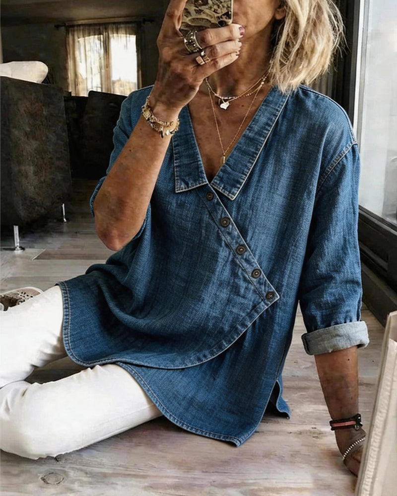 Blusa lisa de manga larga con cuello y botones diagonales